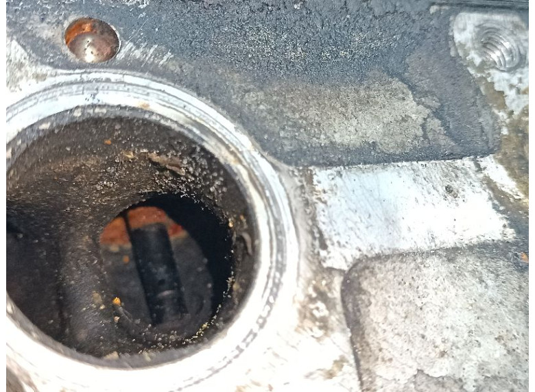 Головка блока цилиндров к Mercedes S W220, 2003г.