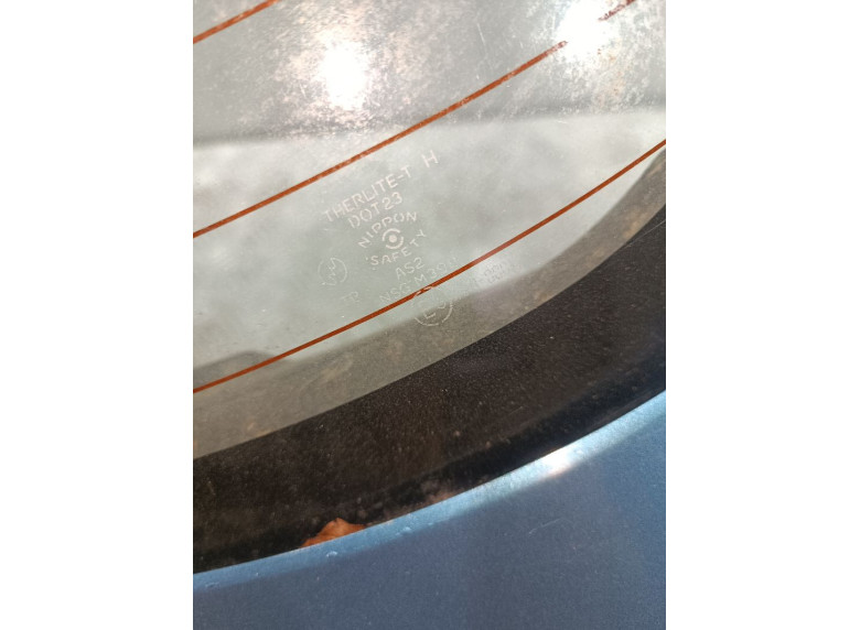 Стекло заднее к Стекло заднее к Mazda 323F undefined г. 323F