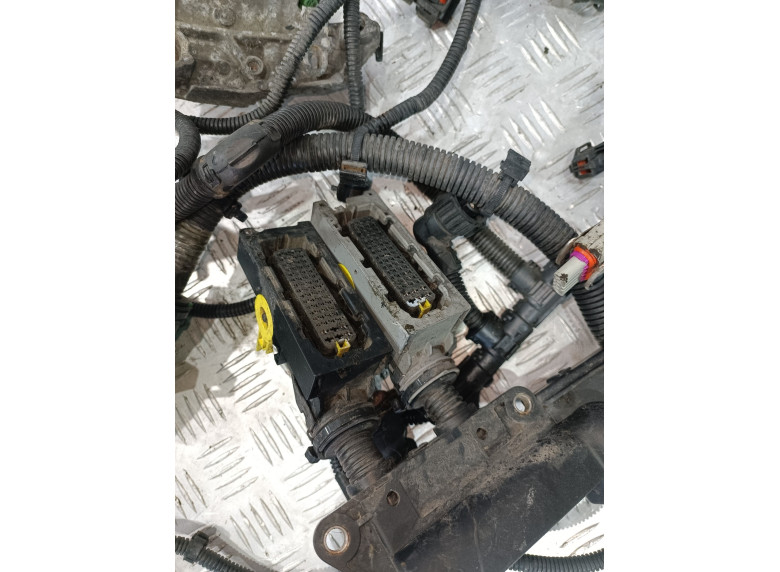 Проводка двигателя к Renault Midlum, 2010г.