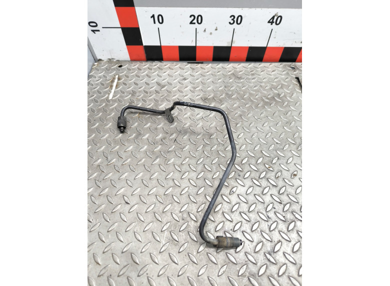 Масляная трубка турбины к Volvo V40, 2003г.