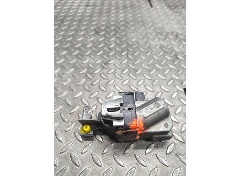 Замок рулевой колонки к Volvo V50, 2006г.