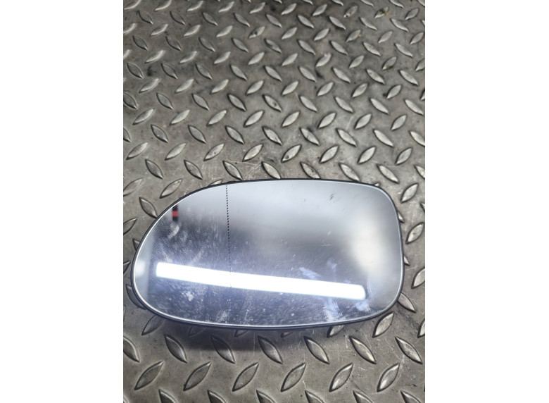 Стекло зеркала наружного левого к Mercedes A W168, 2000г.