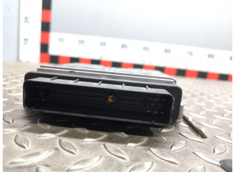 Блок управления двигателем к Блок управления двигателем к Ford Focus undefined г. Focus