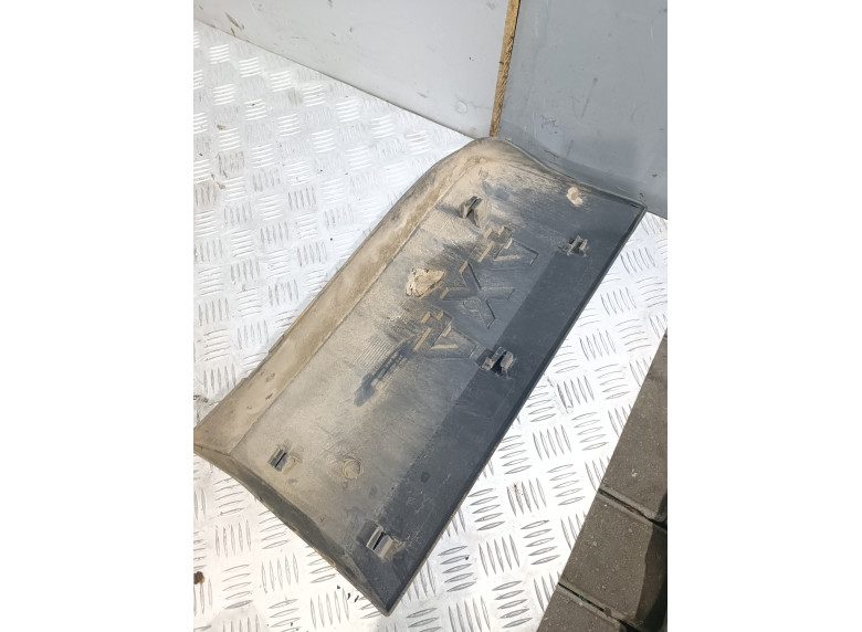 Молдинг двери задней правой к Renault Kangoo, 2004г.