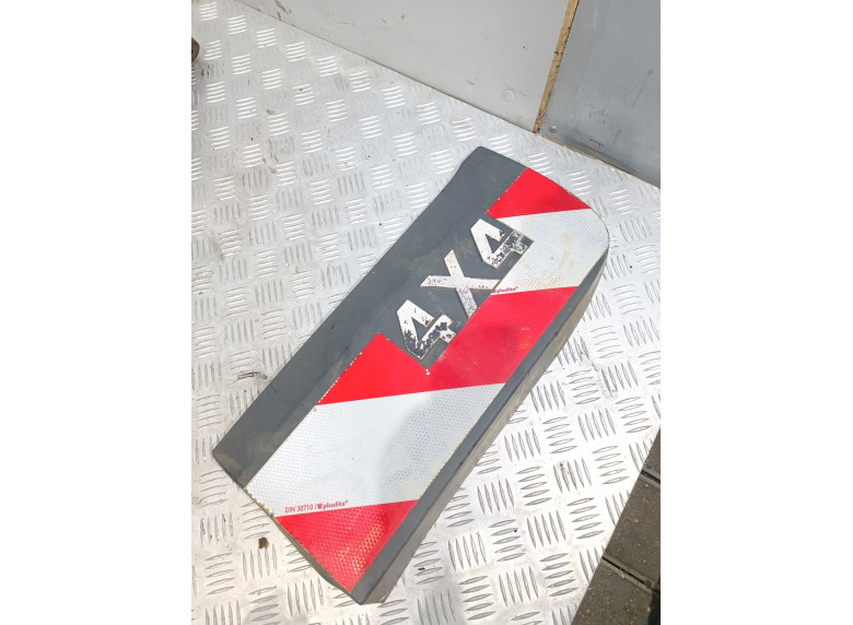 Молдинг двери задней правой к Renault Kangoo, 2004г.