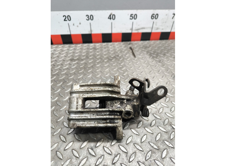 Суппорт задний правый к Volkswagen Golf, 2006г.