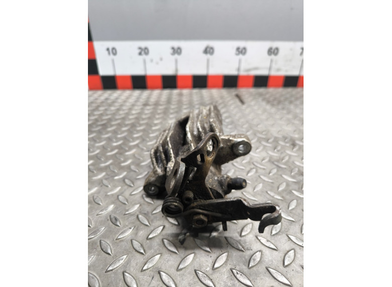 Суппорт задний правый к Volkswagen Golf, 2006г.