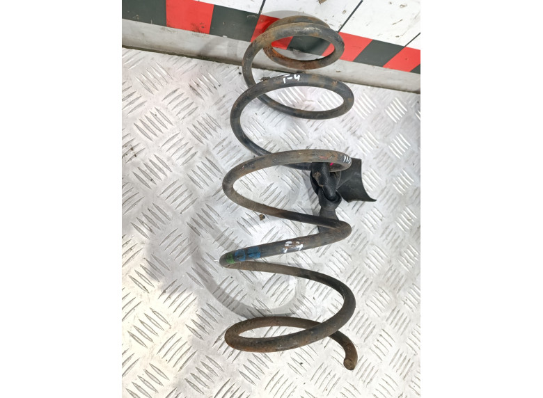 Пружина передняя к Volkswagen Golf, 2000г.