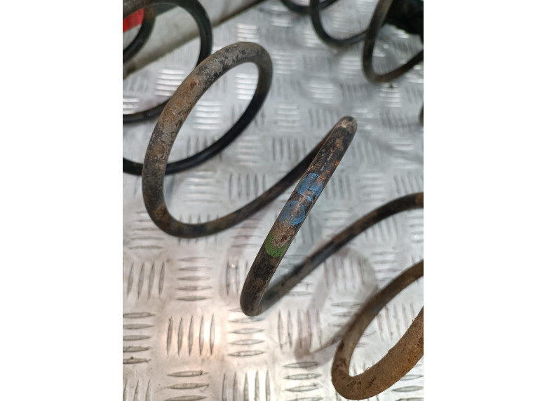 Пружина передняя к Volkswagen Golf, 2000г.