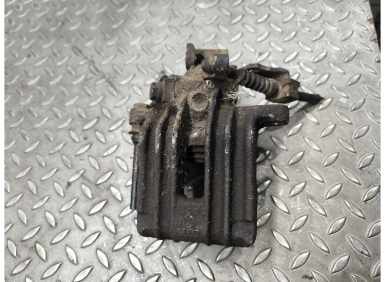 Суппорт задний левый к Volkswagen Golf, 2000г.