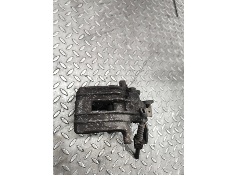 Суппорт задний левый к Volkswagen Golf, 2000г.