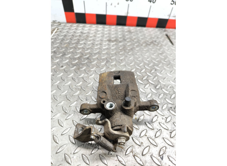 Суппорт задний левый к Суппорт задний левый к Kia Carens undefined г. Carens