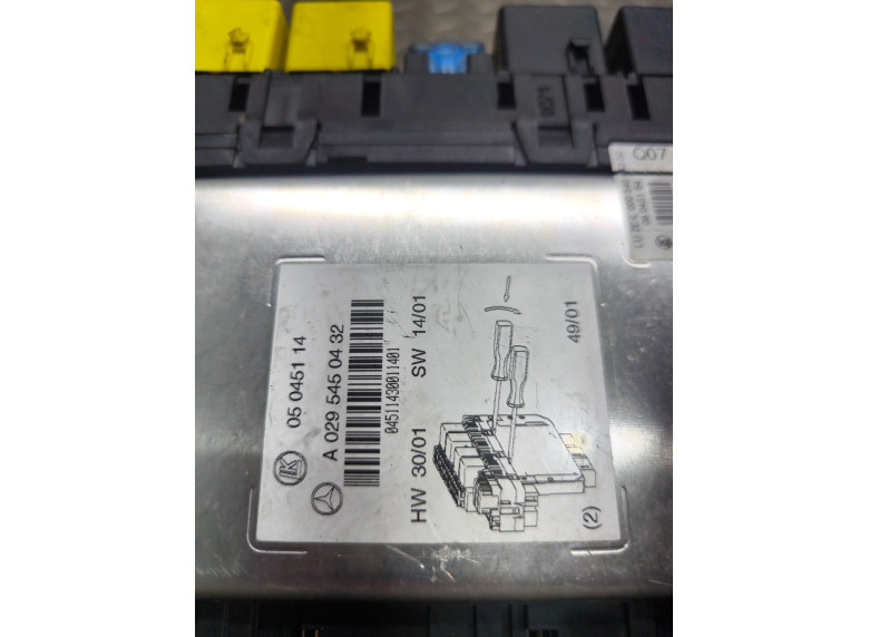 Блок предохранителей к Mercedes S W220, 2000г.