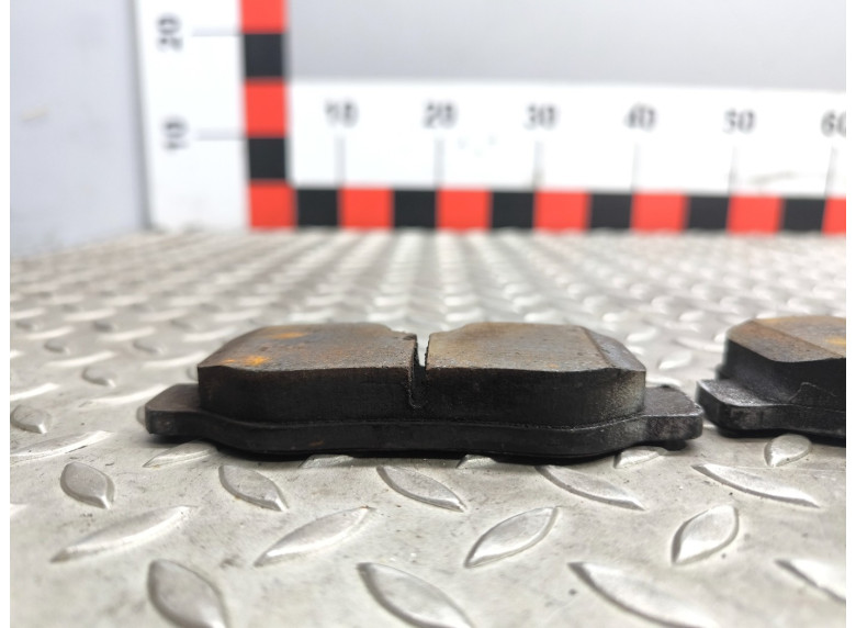 Тормозные колодки к Mercedes Vito W447, 2015г.