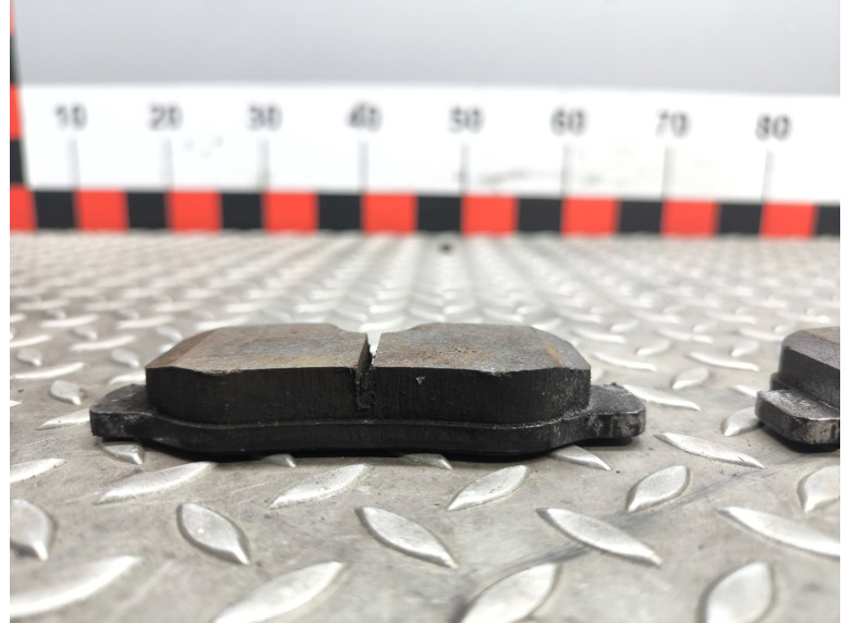 Тормозные колодки к Mercedes Vito W447, 2015г.