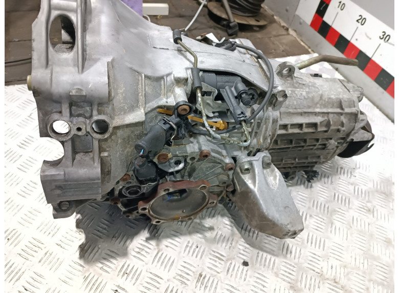 КПП механическая (МКПП) к Volkswagen Passat, 2000г.