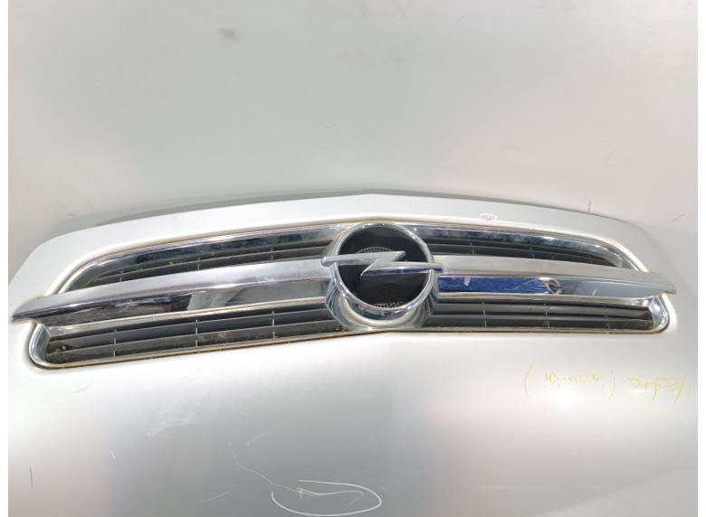 Решетка капота к Opel Vectra, 2006г.