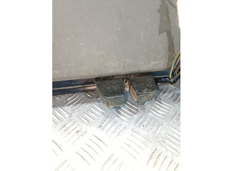 Замок багажника к Ford Focus