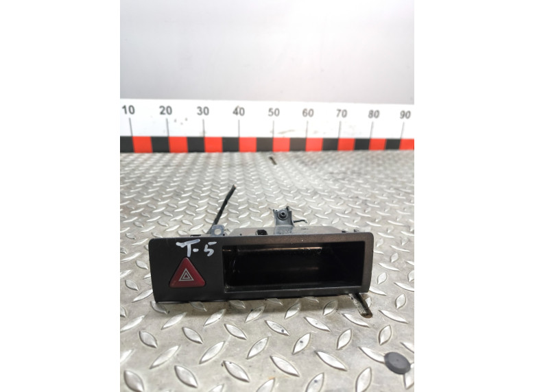 Кнопка аварийной сигнализации к Volkswagen Transporter, 2011г.