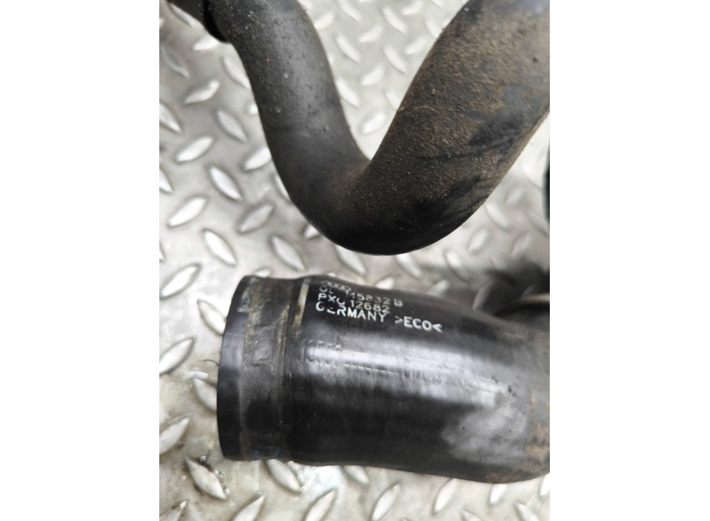 Патрубок интеркулера к Volkswagen Passat, 1998г.