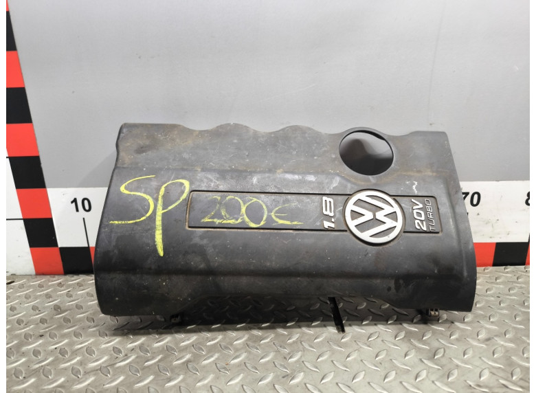 Декоративная крышка двигателя к Volkswagen Passat, 1998г.