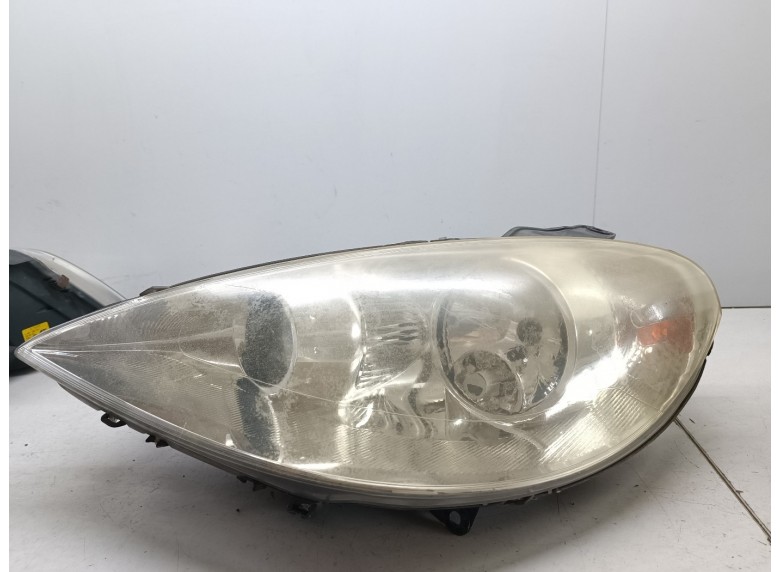 Фара левая к Peugeot 807