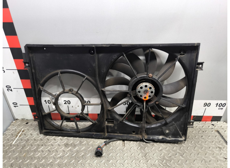 Вентилятор радиатора к Volkswagen Golf, 2005г.