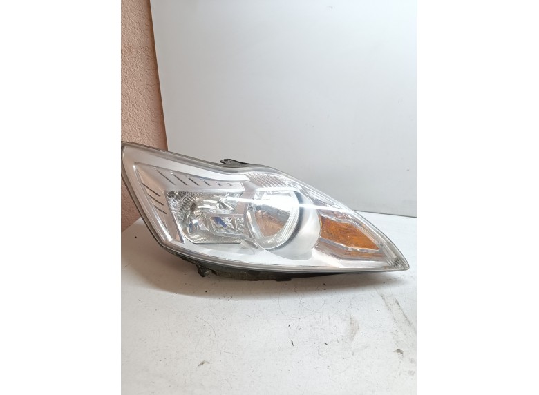 Фара правая к Ford Focus