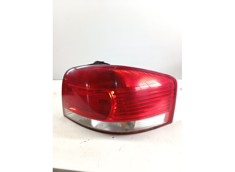 Фонарь задний правый к Audi A3, 2004г.