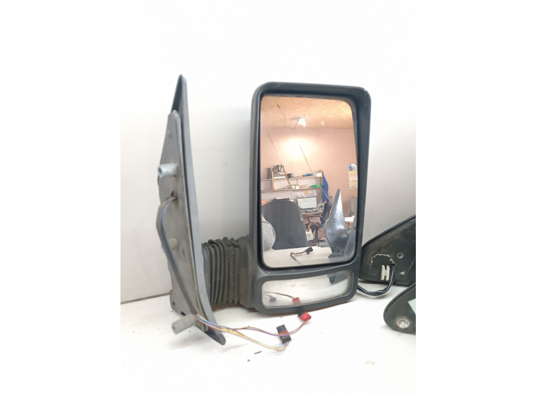 Зеркало наружное правое к Iveco Daily, 2001г.