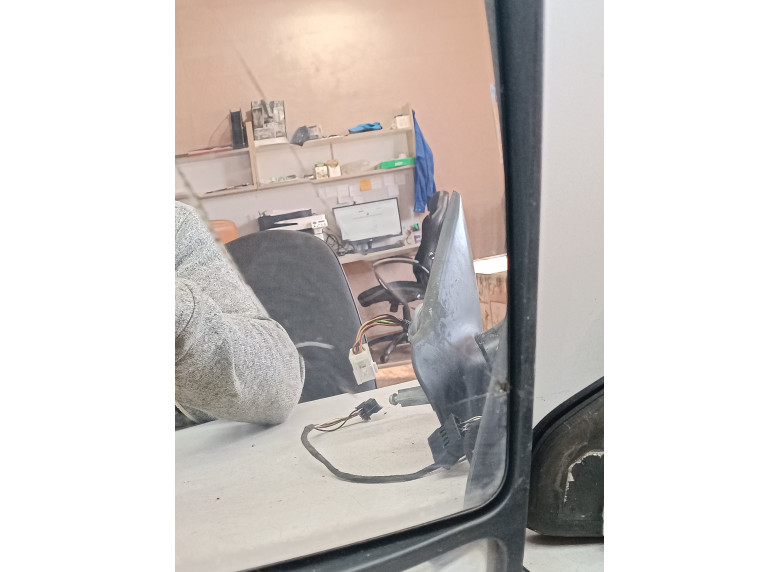 Зеркало наружное правое к Iveco Daily, 2001г.