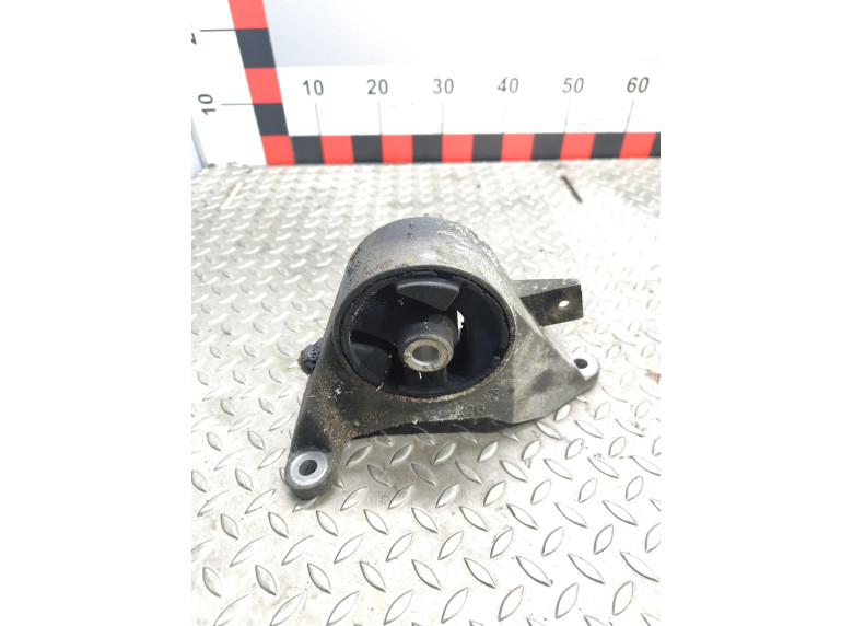 Подушка крепления двигателя к Opel Vectra, 2003г.