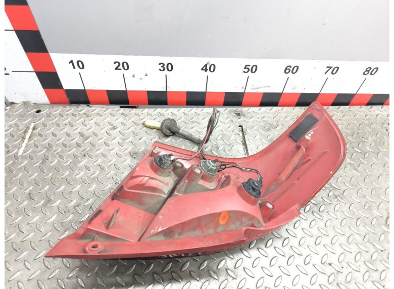 Фонарь задний правый к Фонарь задний правый к Suzuki Swift undefined г. Swift