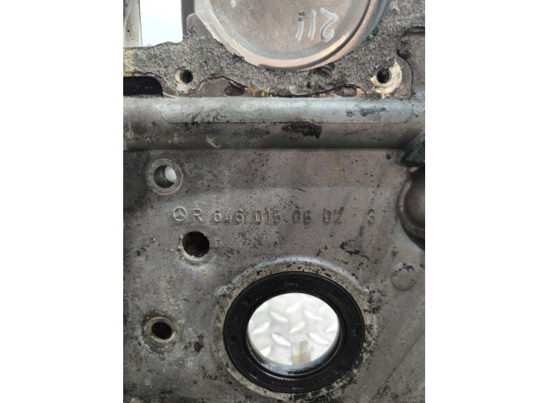 Крышка двигателя передняя к Mercedes C W203, 2004г.