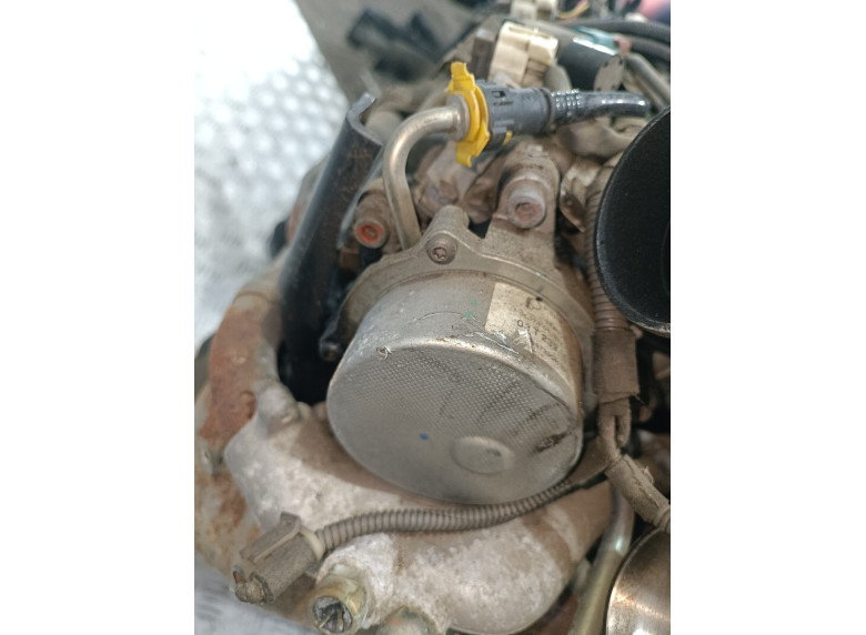 Насос вакуумный к Opel Vectra, 2004г.