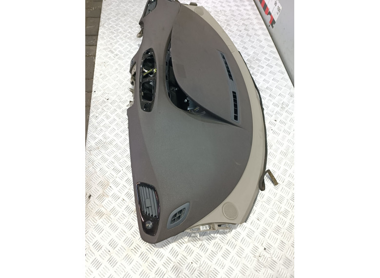 Панель передняя салона (торпедо) к Renault Scenic, 2010г.
