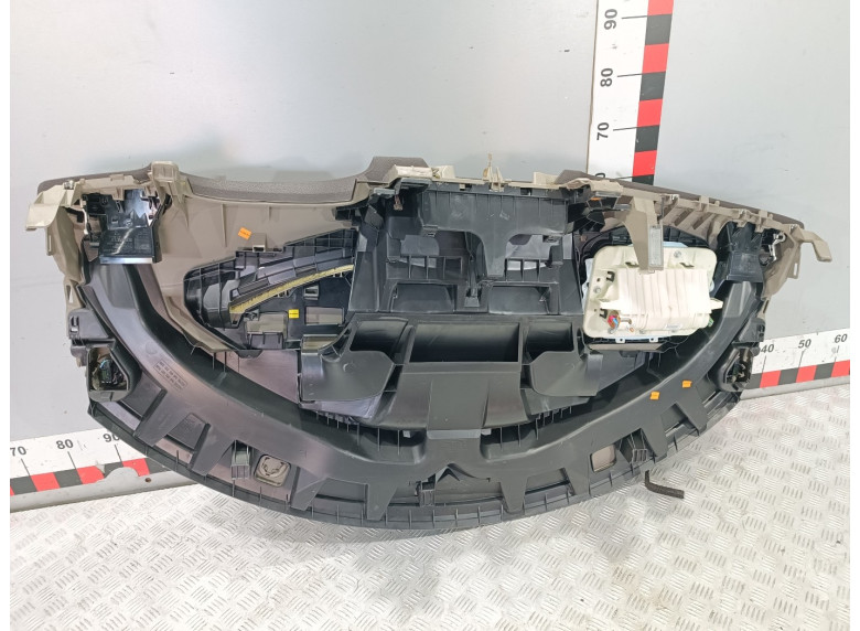 Панель передняя салона (торпедо) к Renault Scenic, 2010г.