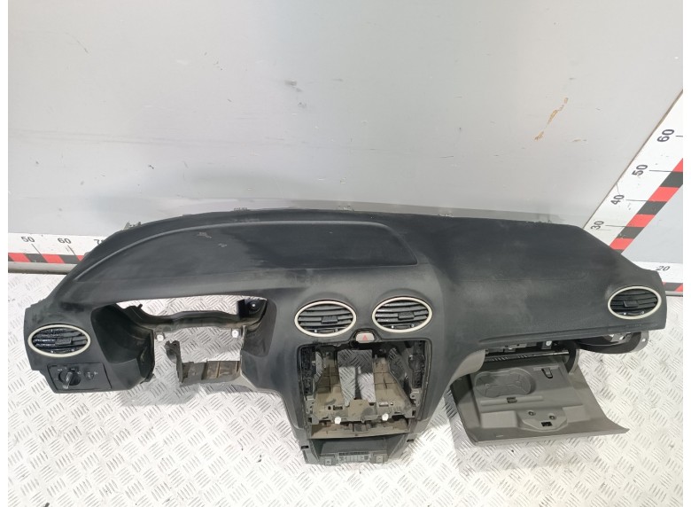 Панель передняя салона (торпедо) к Панель передняя салона (торпедо) к Ford Focus undefined г. Focus