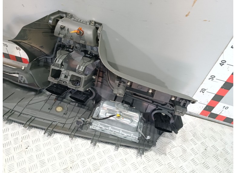 Панель передняя салона (торпедо) к Панель передняя салона (торпедо) к Ford Focus undefined г. Focus