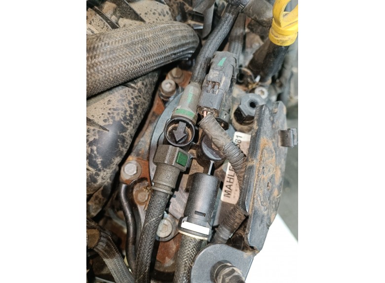 Корпус топливного фильтра к Peugeot 407