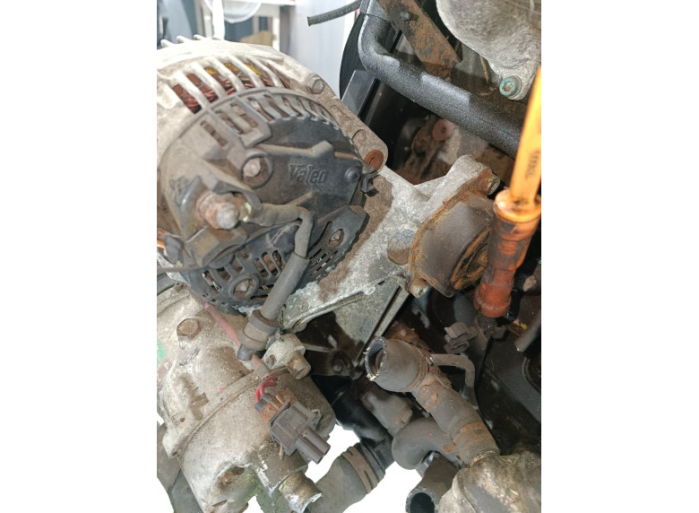 Натяжитель ремня генератора к Volkswagen Golf, 2000г.