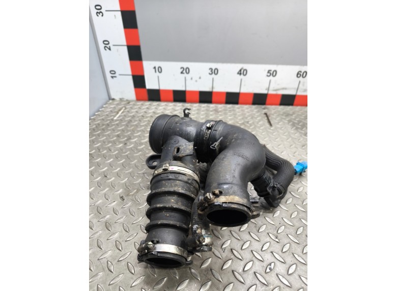 Патрубок турбины к Патрубок турбины к Peugeot 807 undefined г. 807