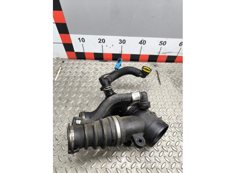 Патрубок турбины к Патрубок турбины к Peugeot 807 undefined г. 807