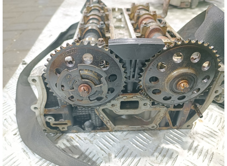 Головка блока цилиндров к Opel Corsa, 2003г.