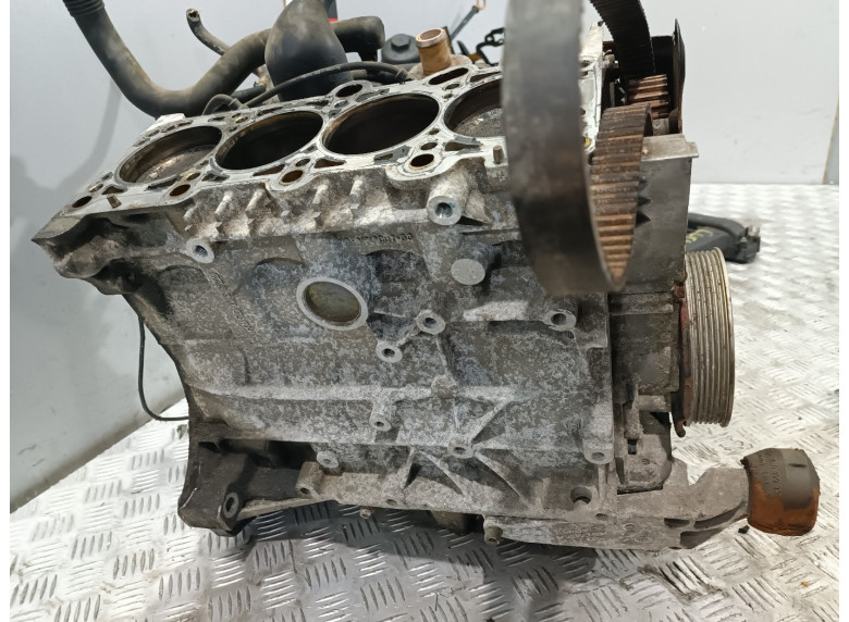 Блок цилиндров к Audi A4, 2003г.
