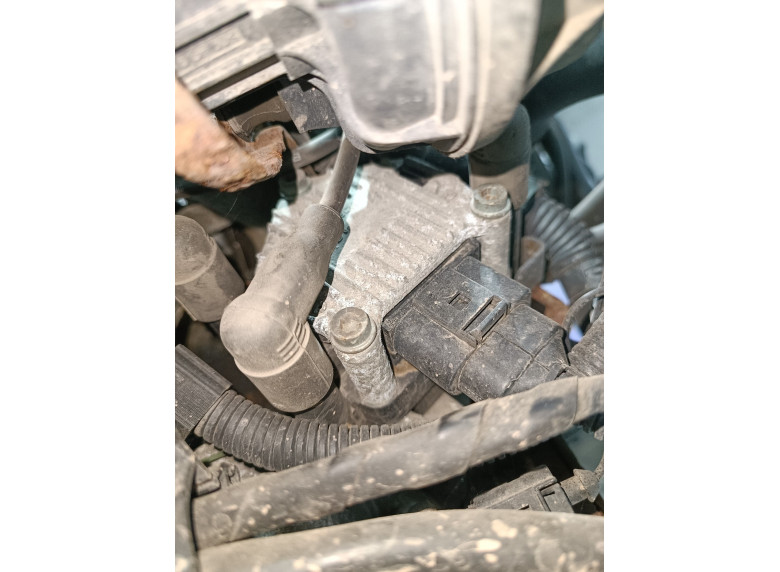 Катушка зажигания к Volkswagen Golf, 2000г.