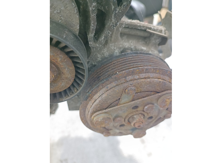 Компрессор кондиционера к Opel Insignia, 2010г.