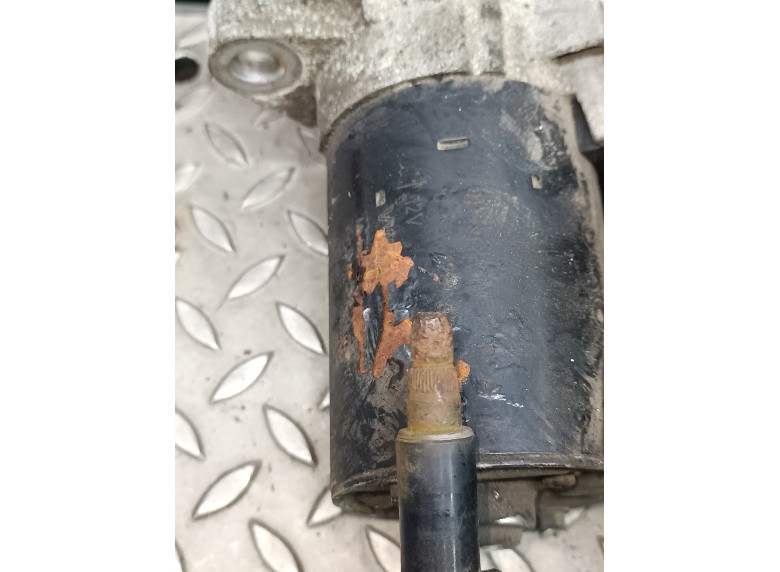 Моторчик заднего стеклоочистителя (дворника) к Opel Vivaro, 2003г.