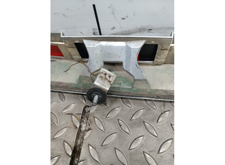 Накладка подсветки номера к Opel Zafira, 2007г.