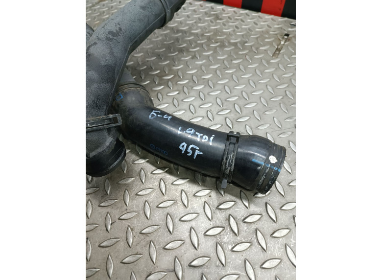 Патрубок турбины к Volkswagen Passat, 1995г.